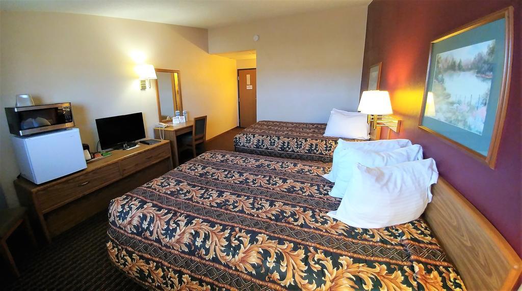 Red Carpet Inn - Windom Bagian luar foto